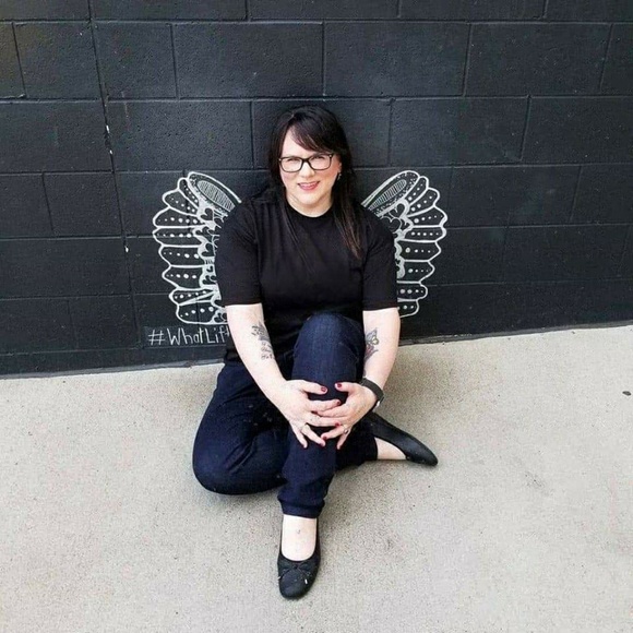 Leslie's Closet (leslie_kane) Poshmark